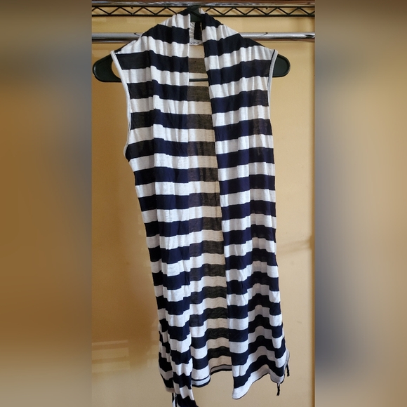 Vibe Tops - Vibe Women's top, vest, Size Small